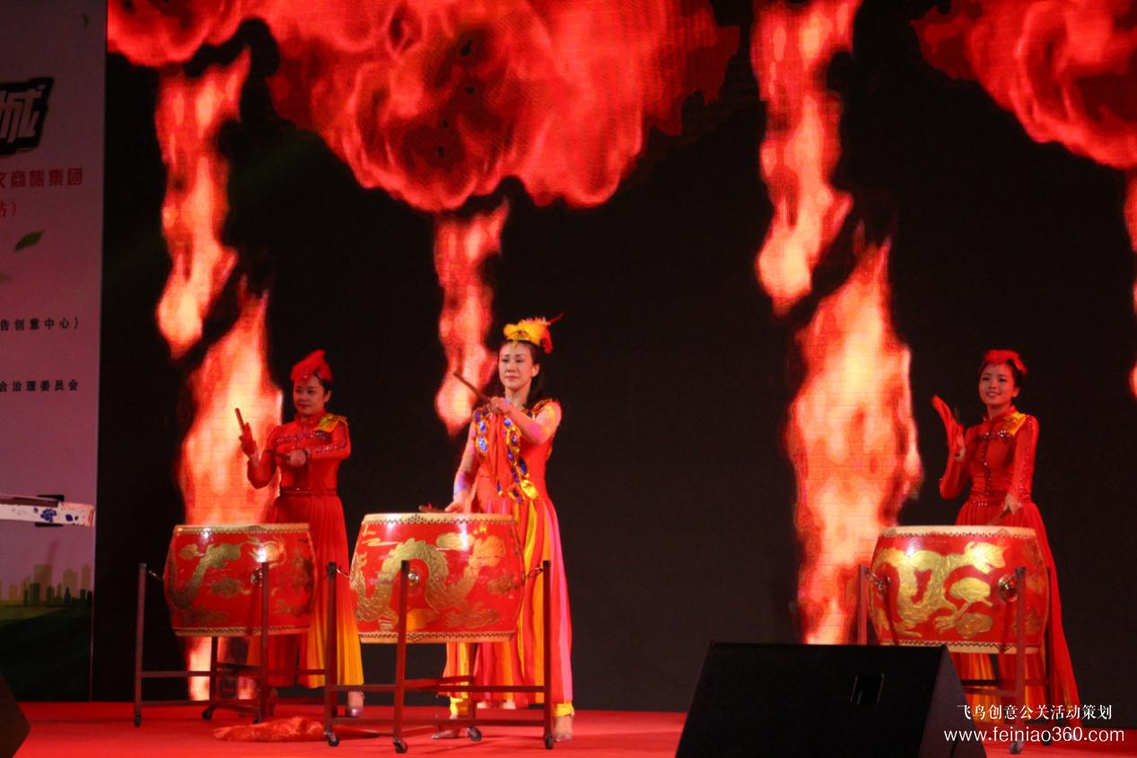 歌舞、小品、魔術(shù)表演……昌崗街舉辦這場(chǎng)關(guān)愛(ài)社區(qū)行活動(dòng)精彩連連